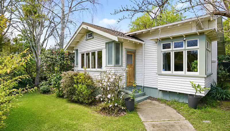 24 Myrtle Street, Hamilton East