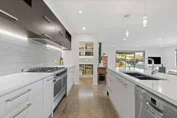 7 Dorothys Way, West Melton