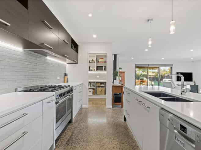 7 Dorothys Way, West Melton