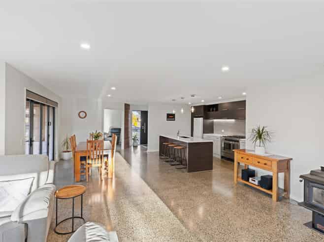 7 Dorothys Way, West Melton