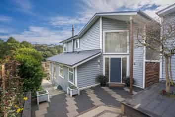 2 Leyden Terrace, Andersons Bay