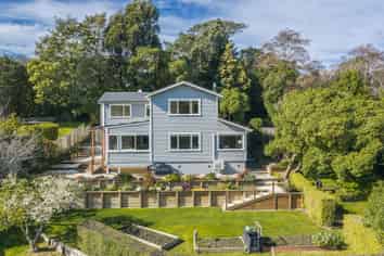 2 Leyden Terrace, Andersons Bay
