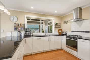 2 Leyden Terrace, Andersons Bay