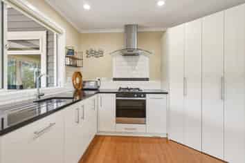 2 Leyden Terrace, Andersons Bay