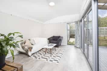 10 Aitken Place, Mornington