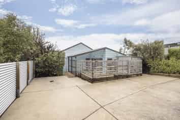 10 Aitken Place, Mornington