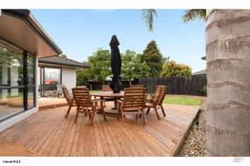 7 Paradise Place, Matua