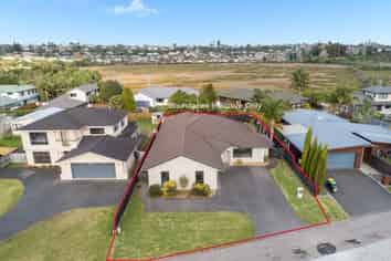 7 Paradise Place, Matua