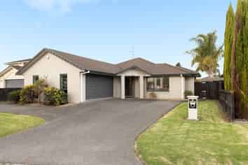 7 Paradise Place, Matua