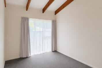 2/52 Hutton Street, Otahuhu
