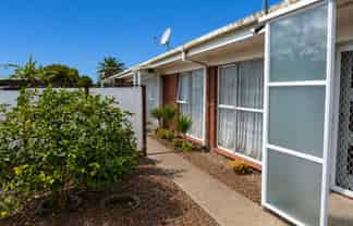 2/52 Hutton Street, Otahuhu
