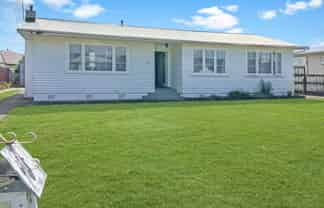 35 Green Avenue, Levin