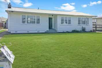 35 Green Avenue, Levin