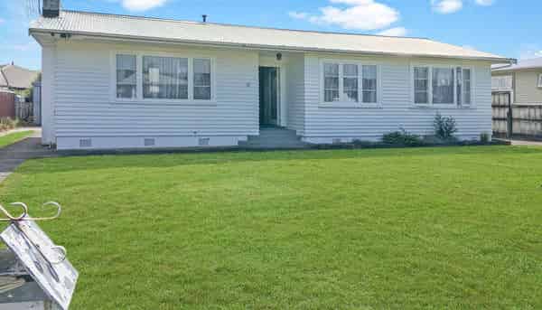 35 Green Avenue, Levin