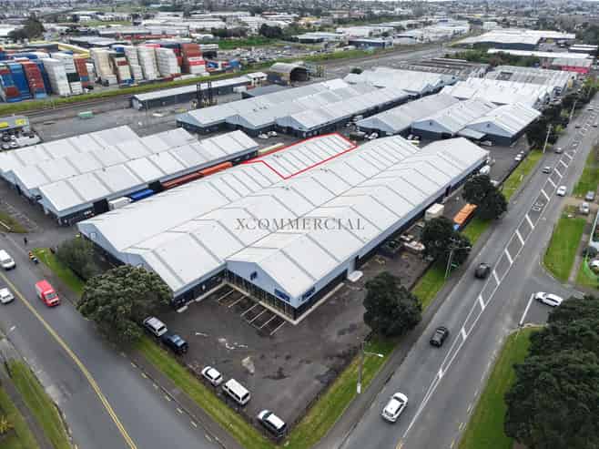 Clear-Span Warehouse in Prime Position