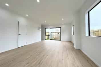 31 Elieen Newwey place, Henderson