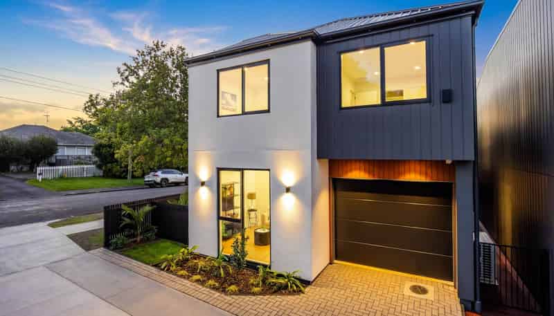 1/7 Alma Road, Milford