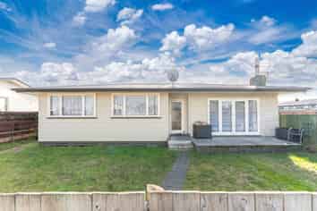 10 Elizabeth Street, Tauhara