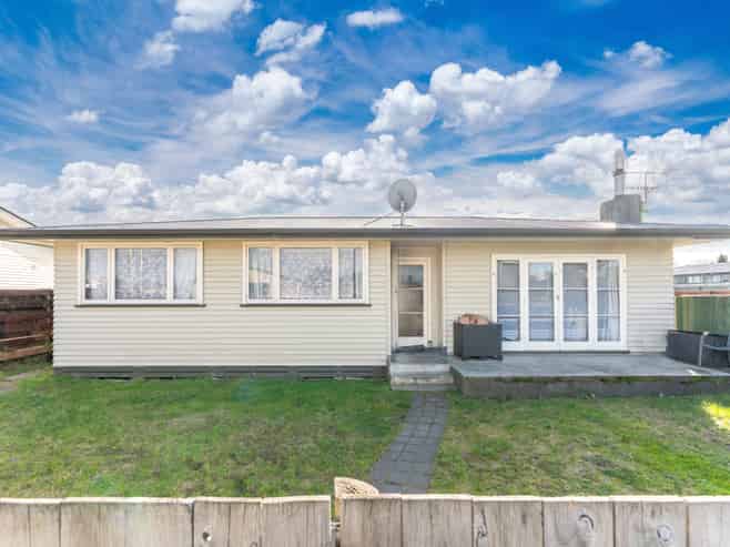 10 Elizabeth Street, Tauhara