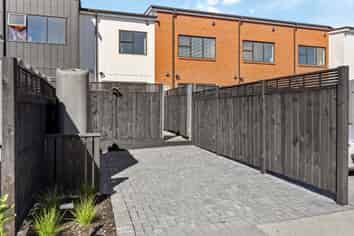 34 Manarini Road, Westgate