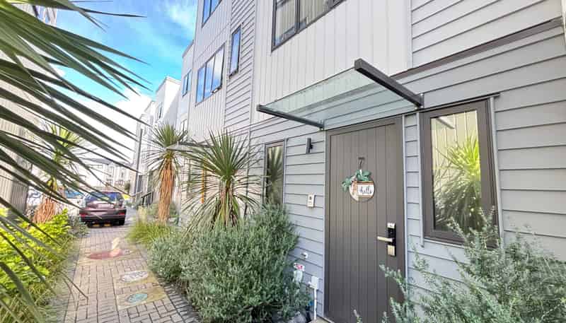 7/57 Kervil Avenue, Te Atatu Peninsula