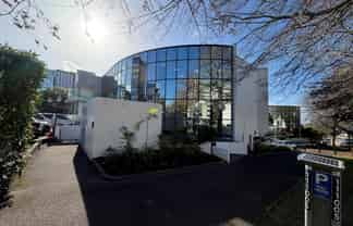 FLEXIBLE GRAFTON OFFICES | 37 PARKS