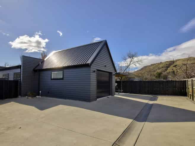 11 Red Cottage Drive, Lake Hayes Estate