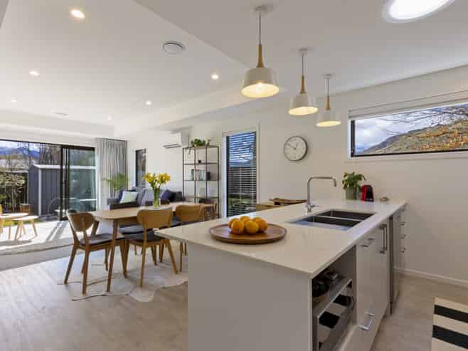 11 Red Cottage Drive, Lake Hayes Estate
