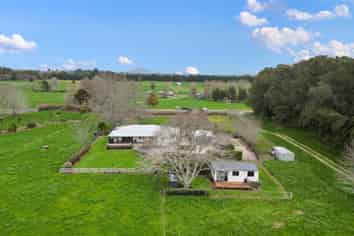 118 Cochrane Road, Ngahinapouri