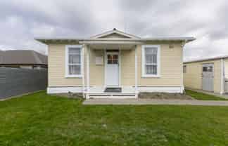 17A Carlisle Street, Milson