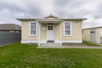 17A Carlisle Street, Milson