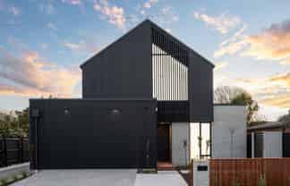 15 Browns Road, Saint Albans