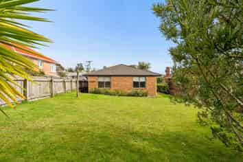62A Hutchinson Avenue, New Lynn
