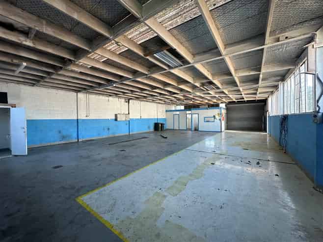 Standalone Warehouse & Secure Yard