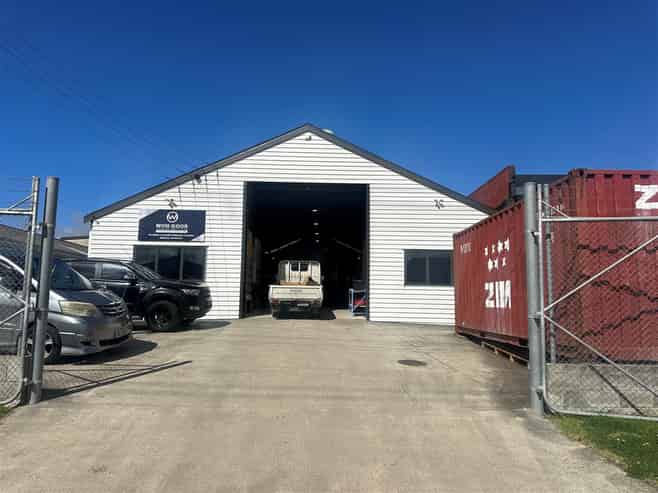 Versatile 380sqm Onehunga Industrial