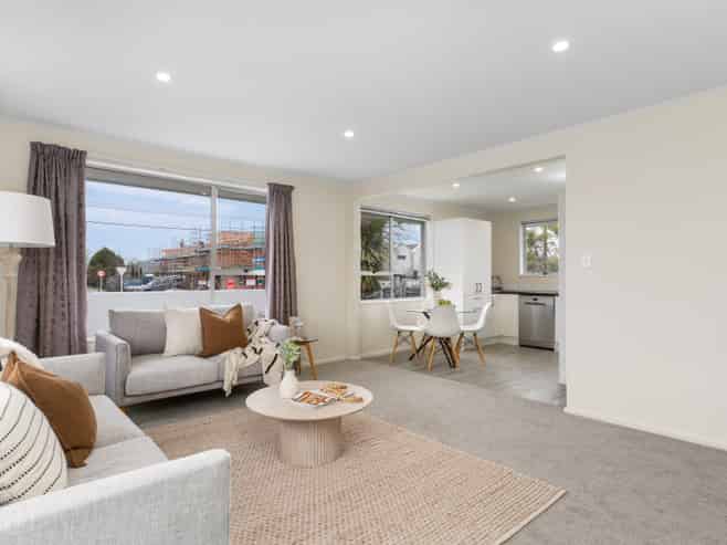 1/171 Hills Road, Edgeware