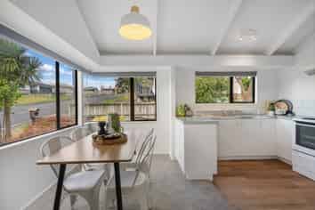 38A Gillingham Road, Kamo