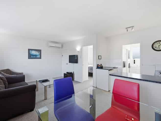 8/102 Tamamutu Street, Taupo