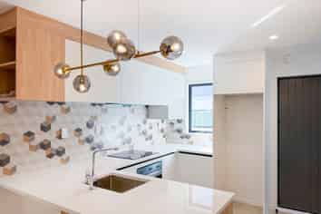 6/7 Peverill Crescent, Papatoetoe