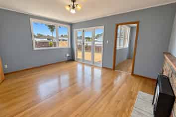 6 Resolute Way, Papakura