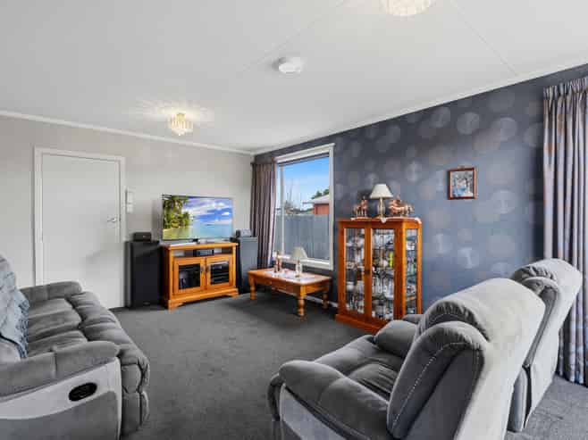 230 Tramway Road, Strathern