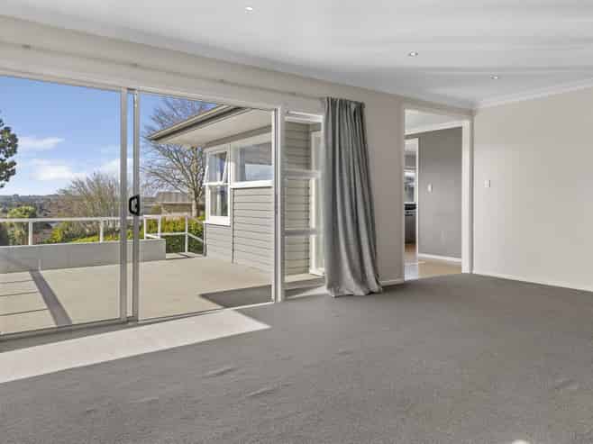 18 Scenic Heights, Acacia Bay