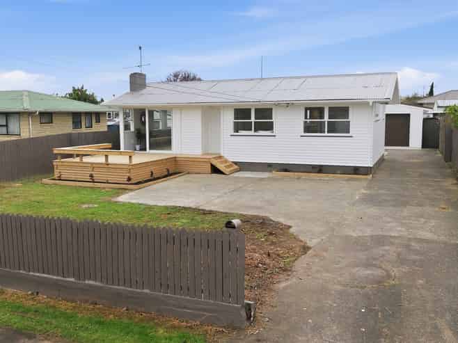 3 & 3a Angus Street, Otara