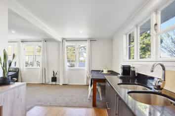 51 Oxford Street, Hampstead