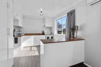 1/142 Chalmers Avenue, Hampstead