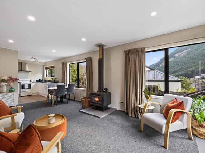 6A Watts Road, Fernhill