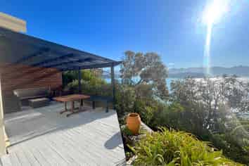 9 Bayview Road, Charteris Bay