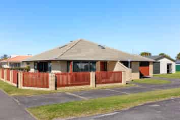 674/674A Aberdeen Road, Te Hapara