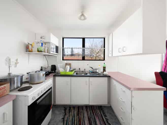 2/12 Silver Creek Road, Weymouth