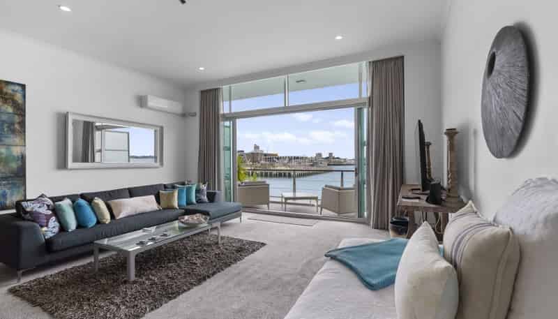 2/143 Quay Street, Auckland Central